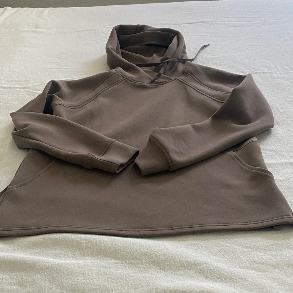 Hooded Pullover Sweater in Taupe